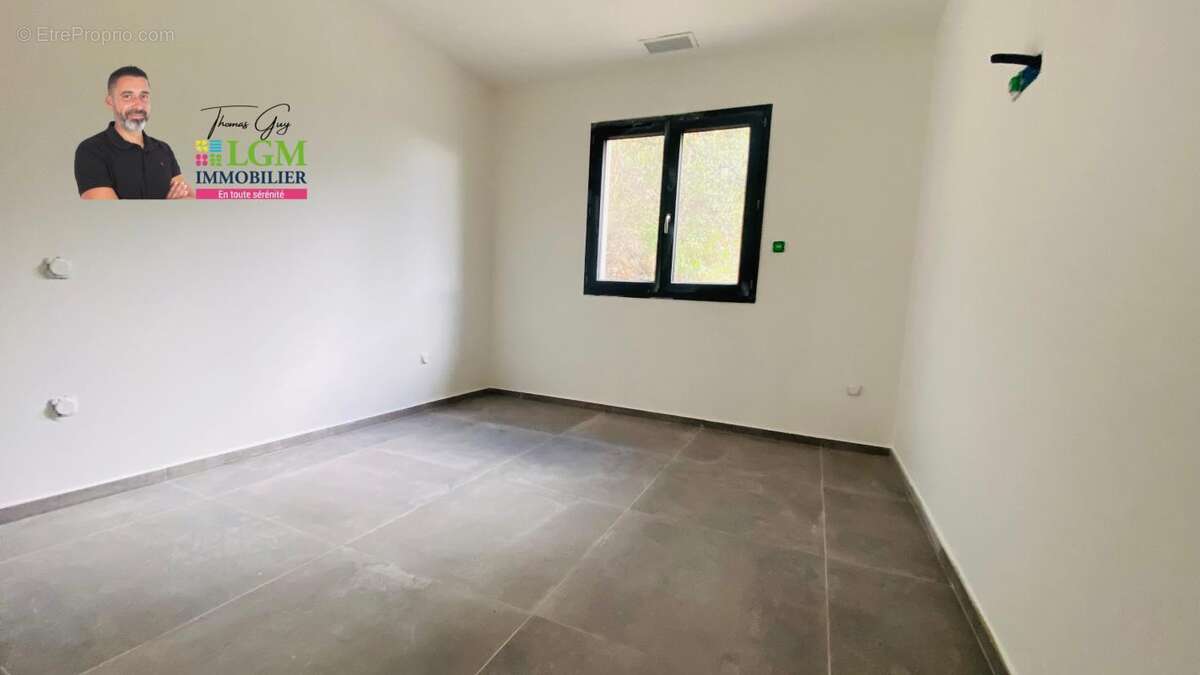 Maison à SAINT-MARTIN-DE-VALGALGUES