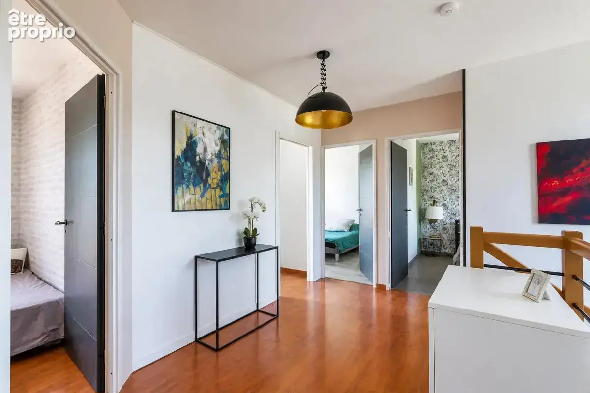 Maison de 6 pièces de 160 m² à Mions - photo 8