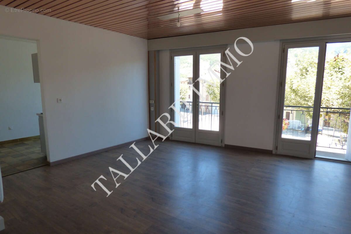 Appartement à TALLARD