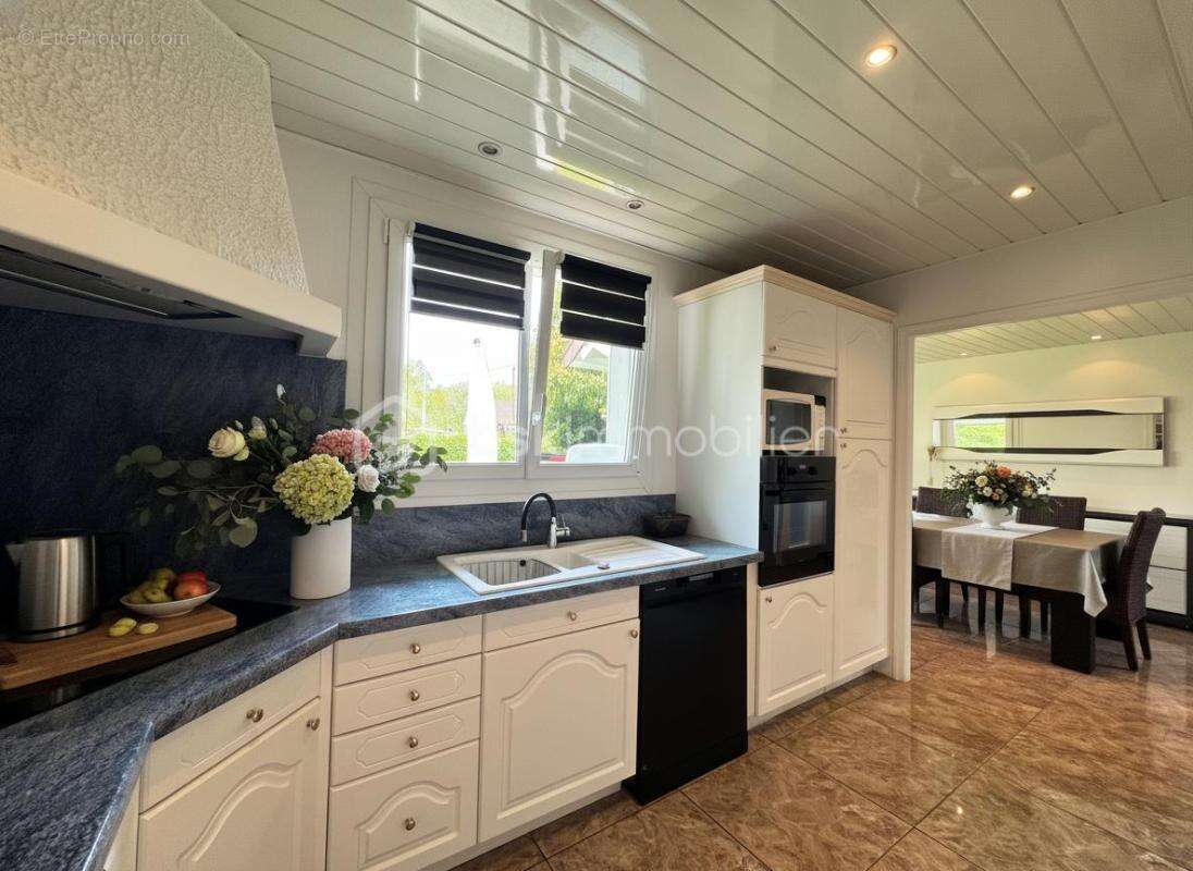 Maison à SAINT-GERMAIN-LES-ARPAJON