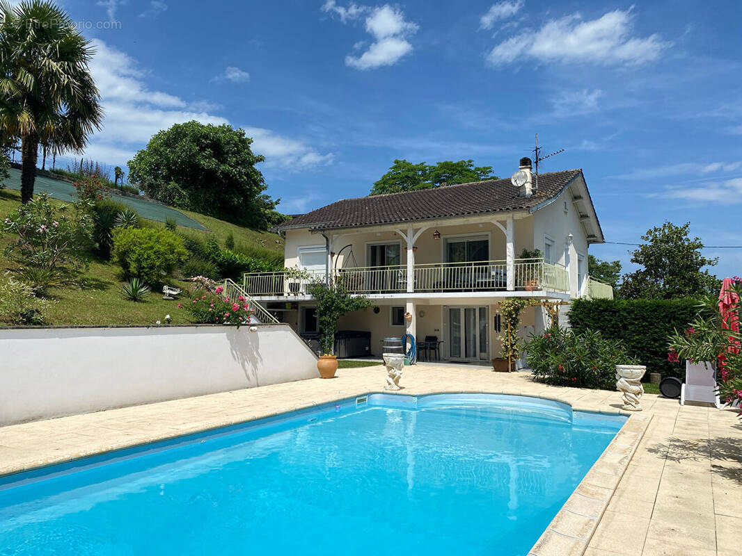 Maison à OLORON-SAINTE-MARIE