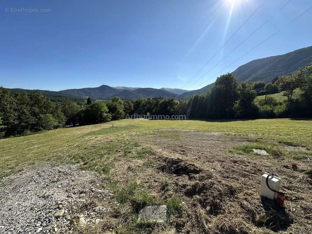 Terrain à LA MURE-ARGENS