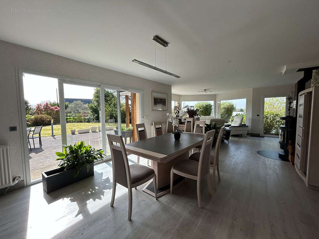 Maison à PLOUGONVEN