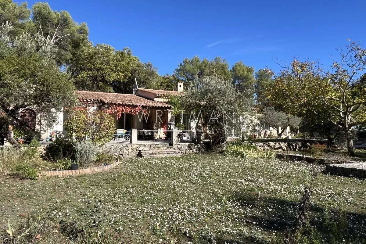 Maison à FAYENCE