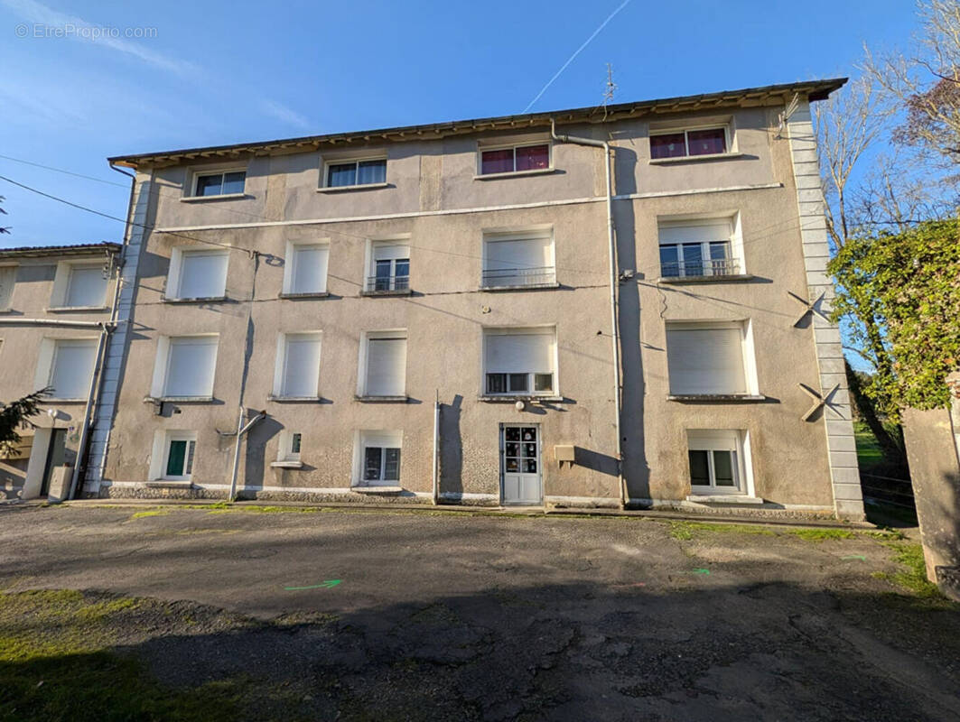 Appartement à LA MOTHE-SAINT-HERAY