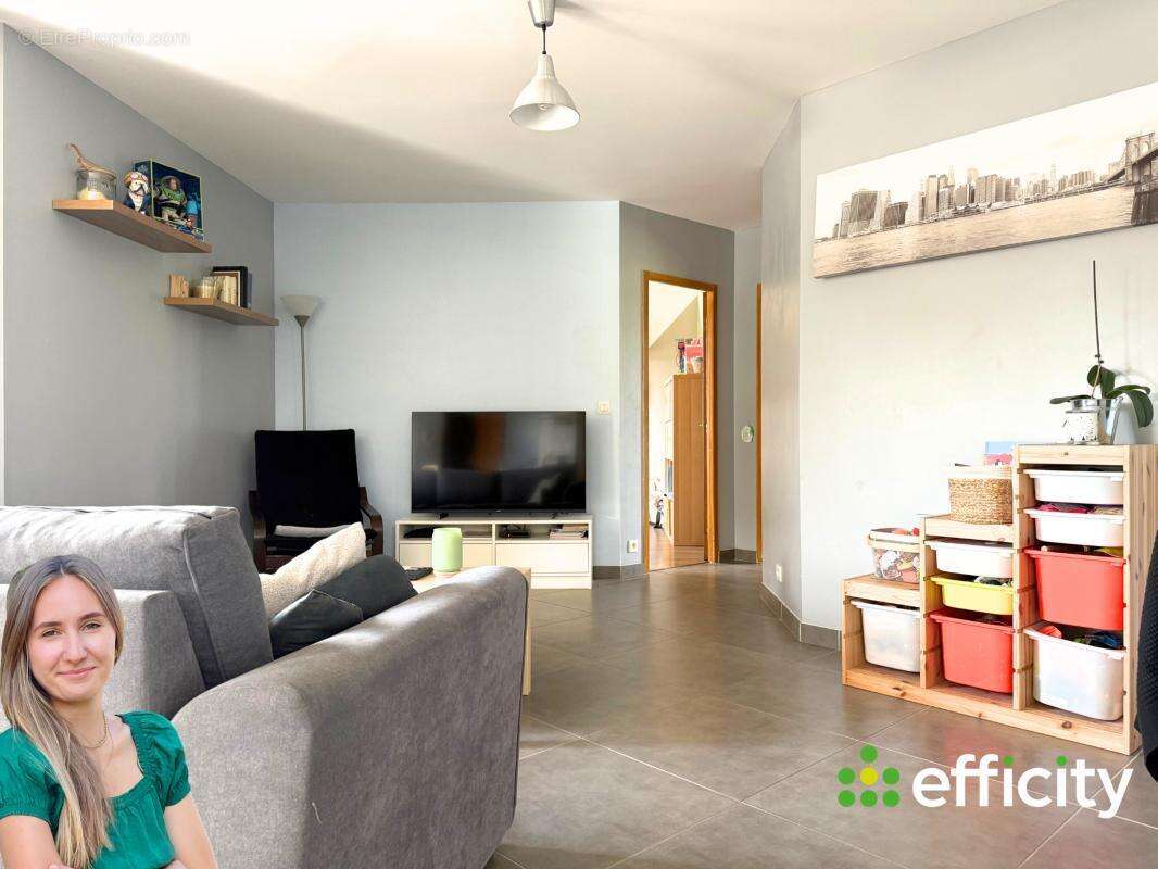 Maison à POUILLY-LES-FEURS