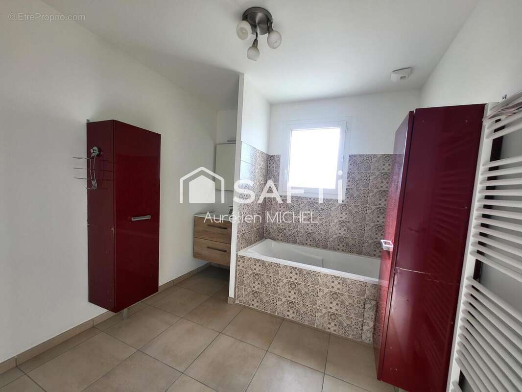 Photo 5 - Maison à DRUILLAT