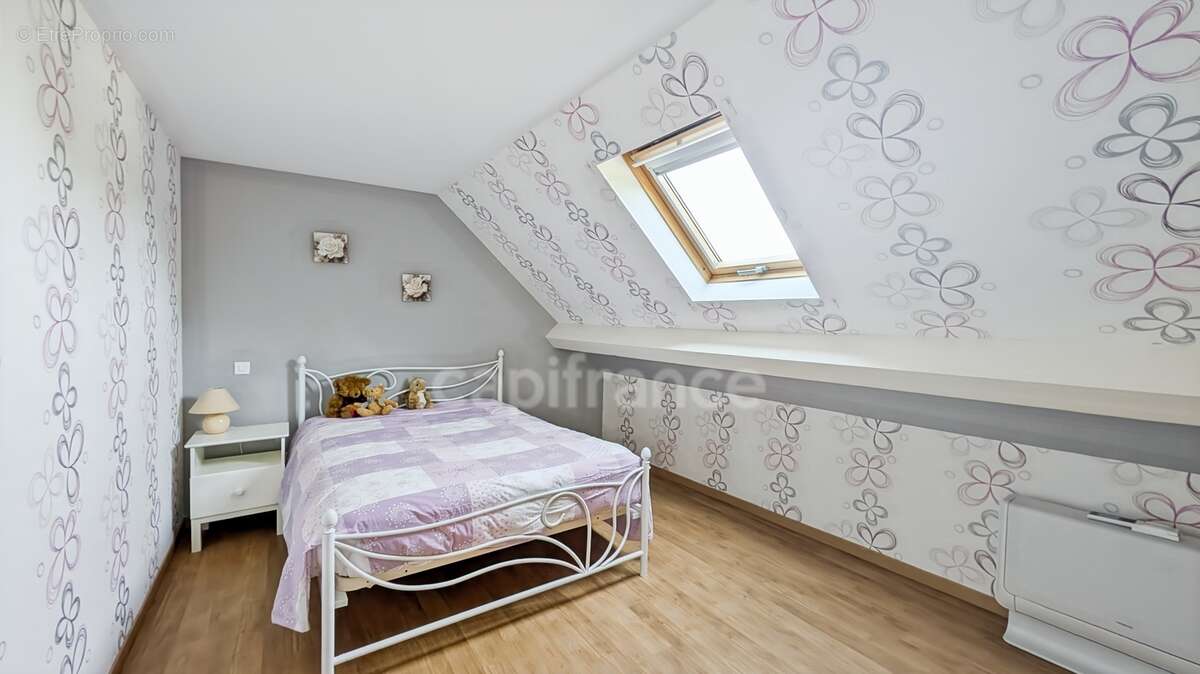 BEY (71) à vendre maison de 131.18 m² 5 pièces 4 chambres terrain de 1046 m² - photo 13