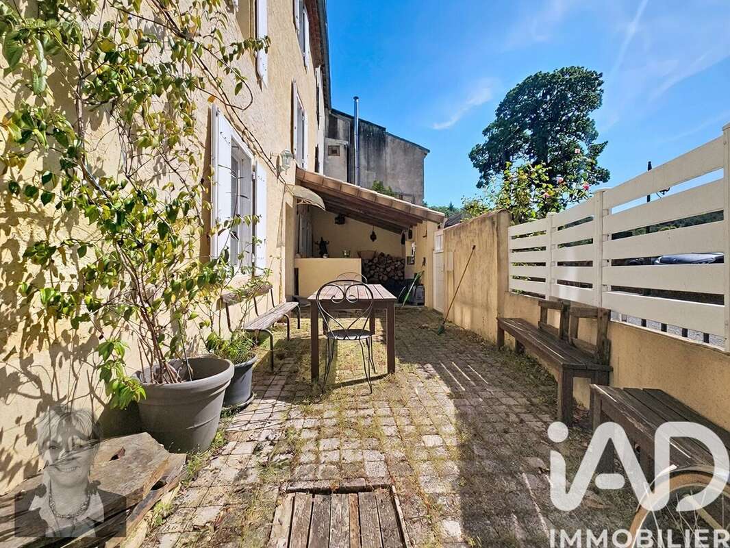 Maison 149 m² à Cuxac-Cabardes  - photo 2