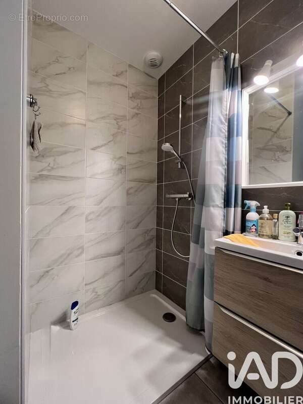 Maison 103 m² à Saint-Clement-Les-Places  - photo 9