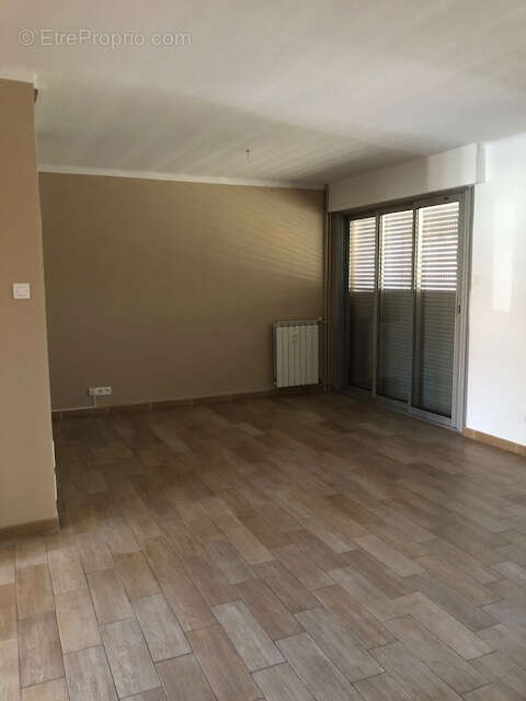 Appartement à SIX-FOURS-LES-PLAGES