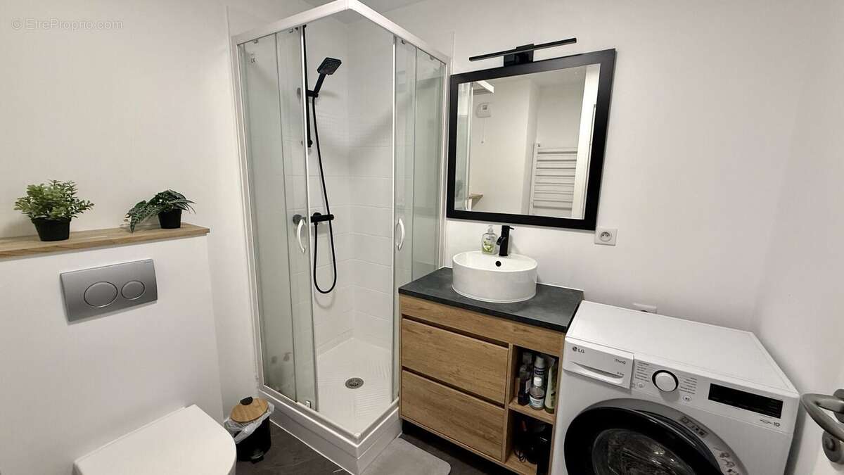 Appartement à JANZE