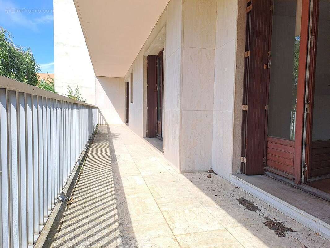 Commerce à RAMBOUILLET