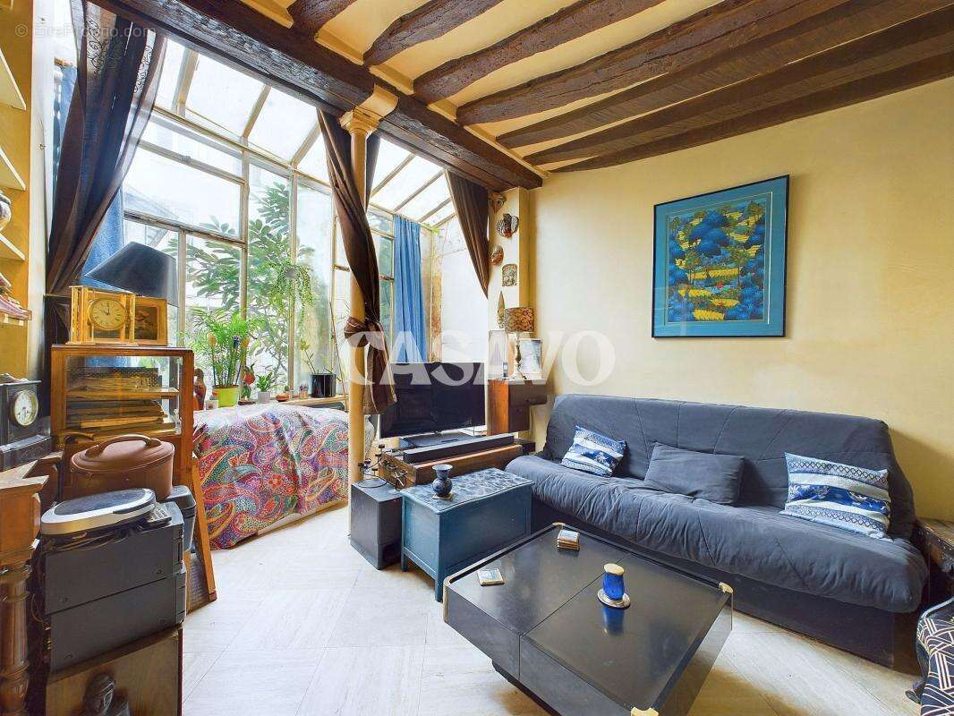 Appartement à PARIS-3E