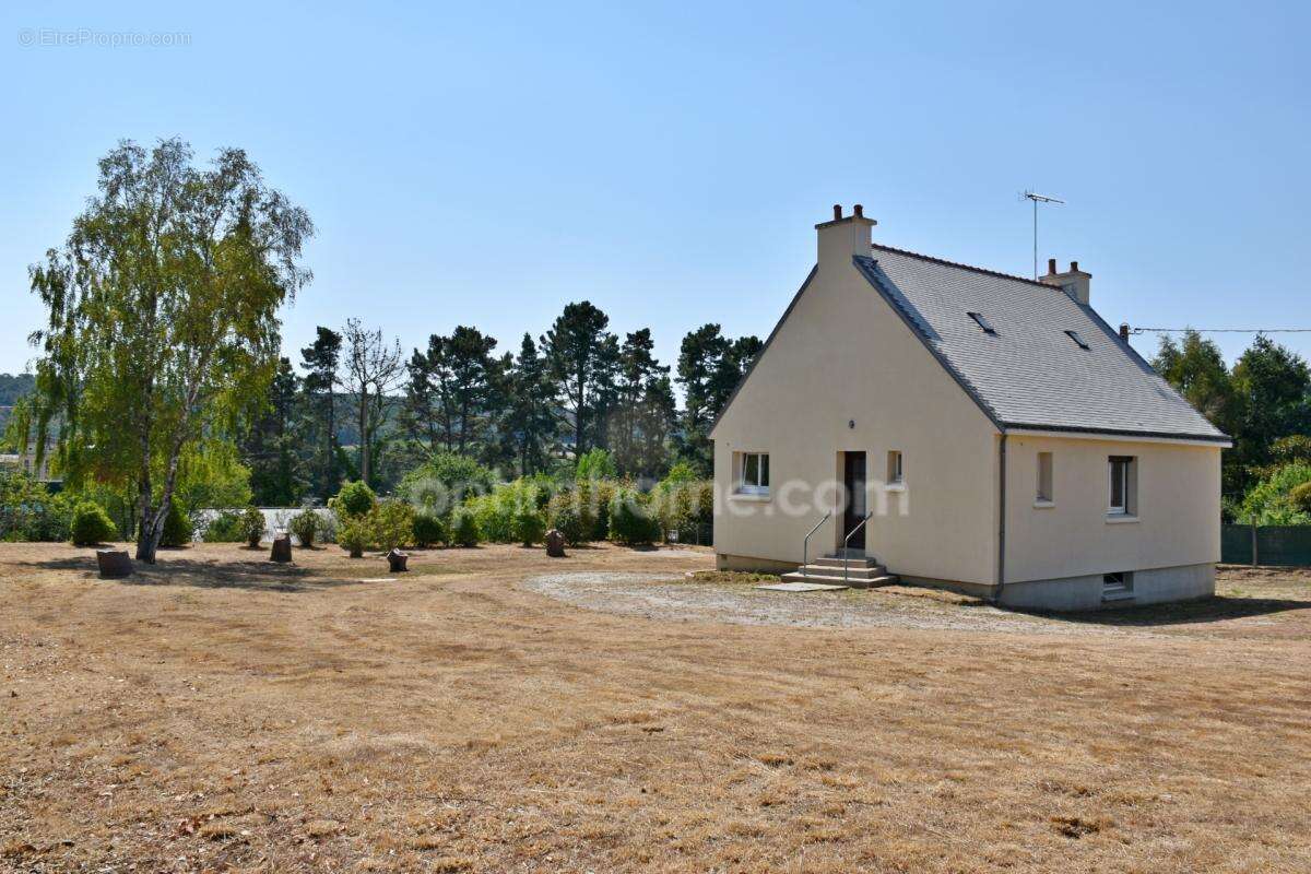 MISSIRIAC – Maison familiale 4 chambres, sous-sol complet et hangar - photo 16