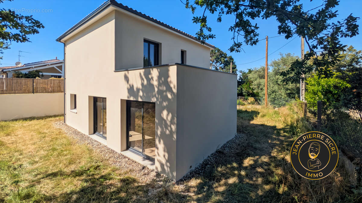 Maison à EAUNES