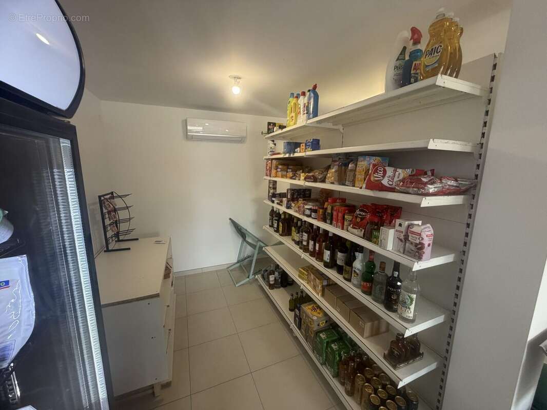 Autre à POUGY