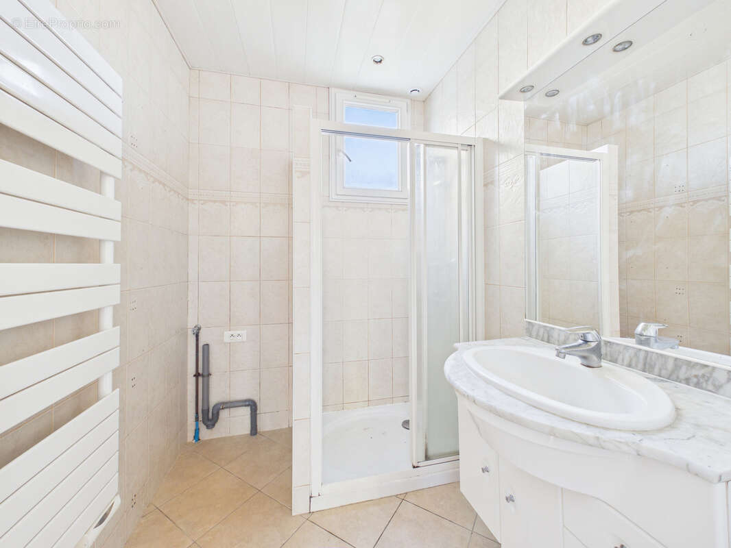 Maison à SARTROUVILLE