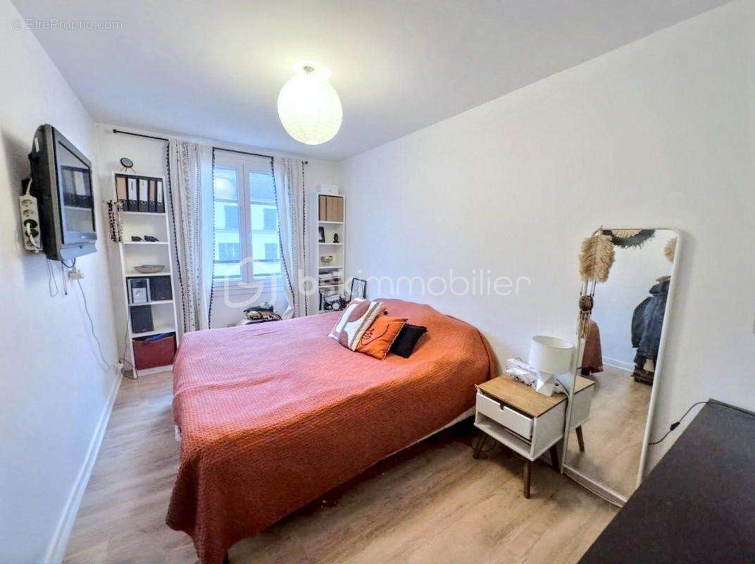 Appartement à BUC