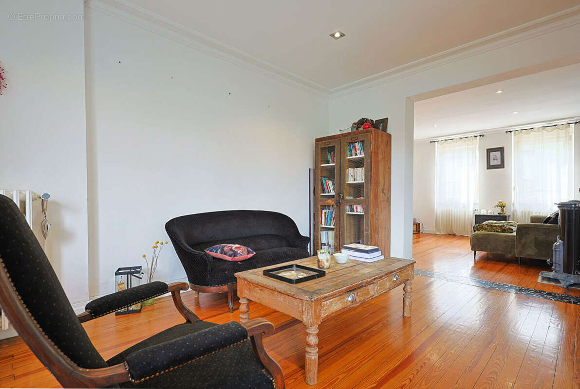 Maison à SEINGBOUSE