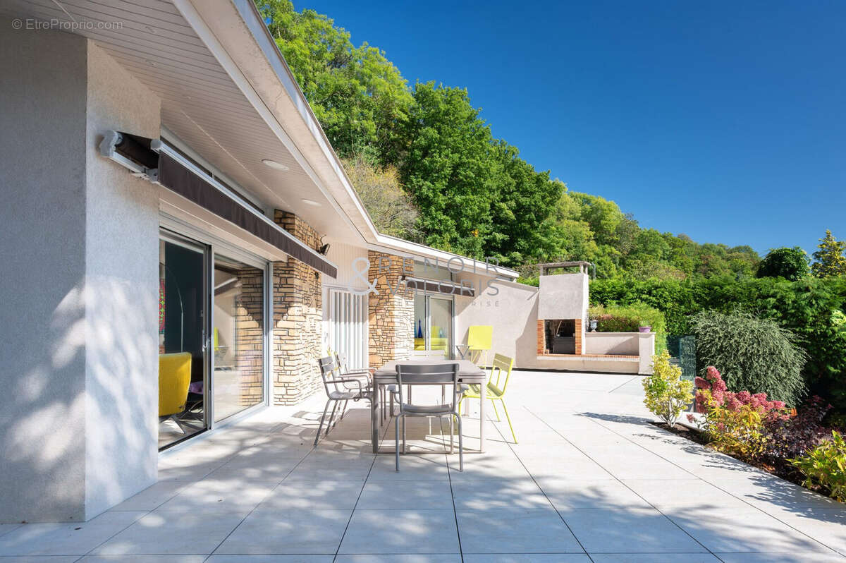 Maison à DOMMARTEMONT