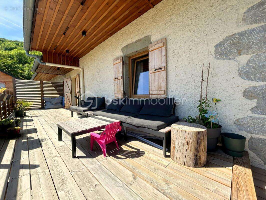 Appartement à GRESY-SUR-AIX