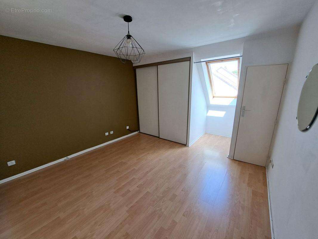 Maison à BOIS-D'ARCY