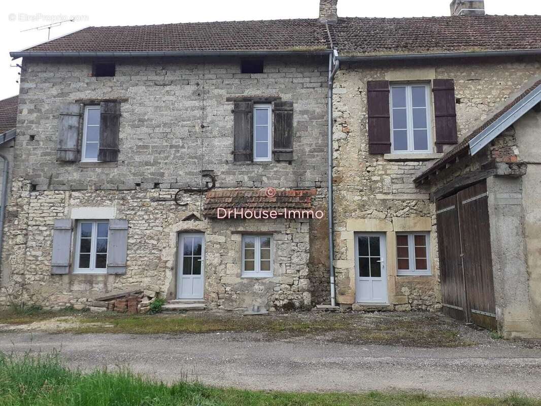 Maison à SAVOYEUX