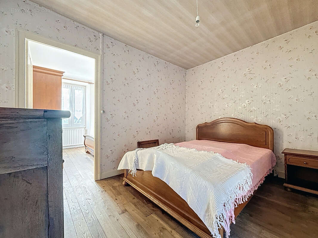 Maison à PERPEZAC-LE-NOIR