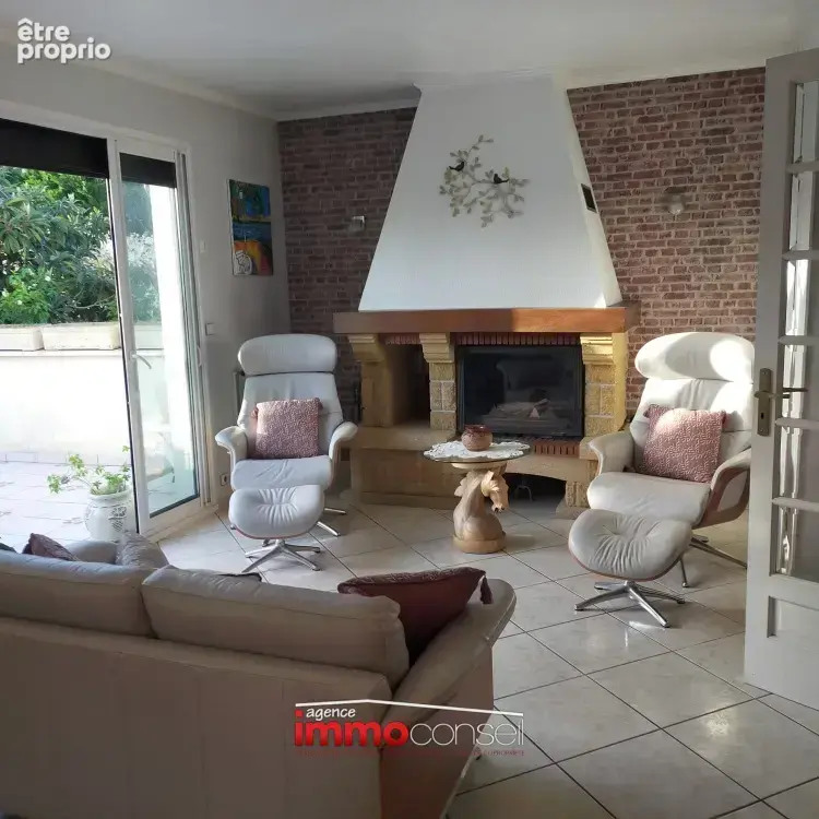 Beau pavillon sur 3 niveaux dans quartier recherché - photo 3