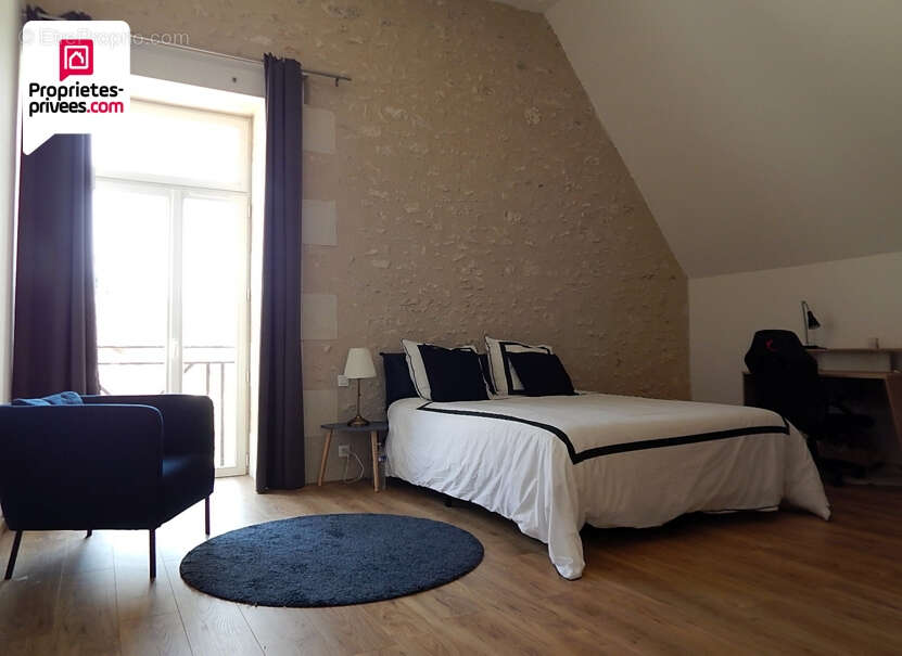 Maison à REIGNAC-SUR-INDRE