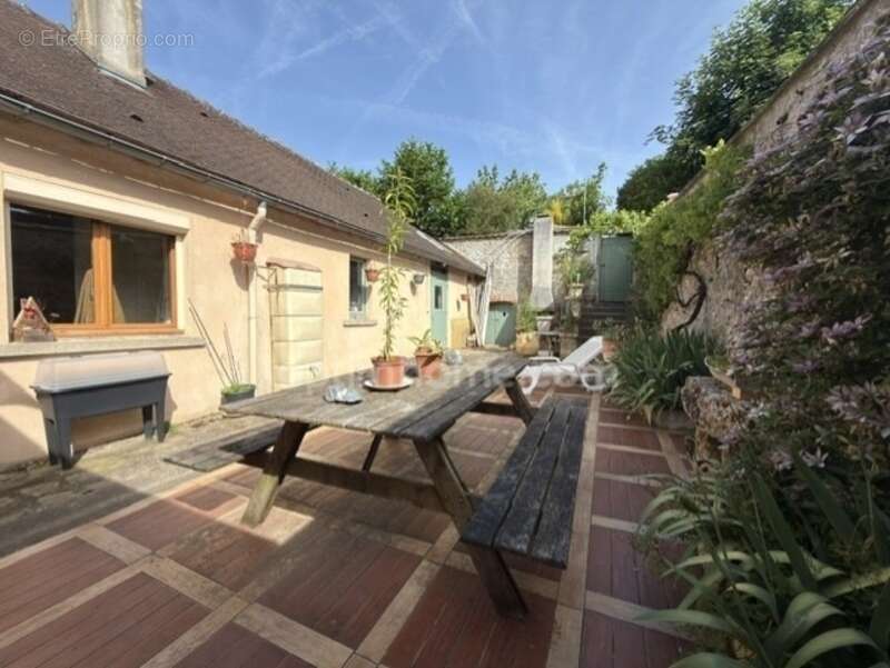 Maison à SAINT-ARNOULT-EN-YVELINES