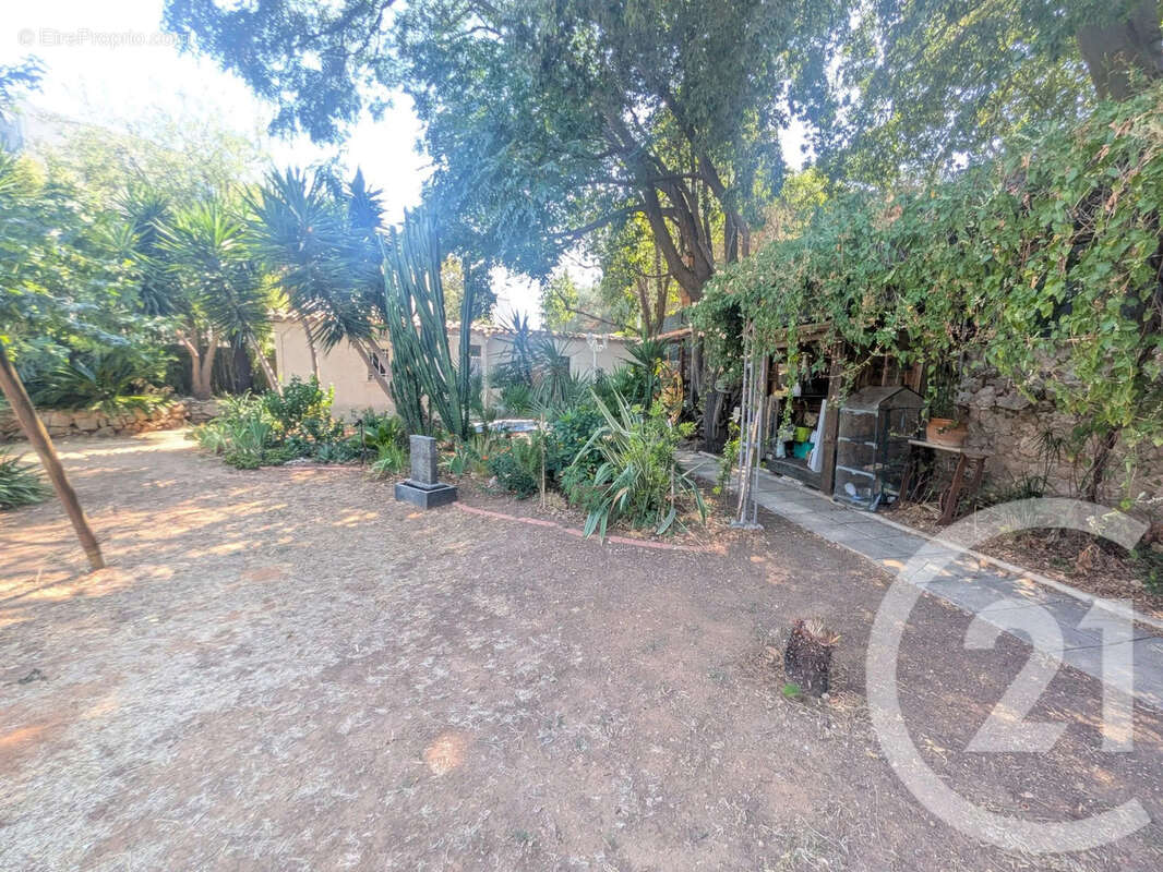 Maison 92 m² à Toulon  - photo 8