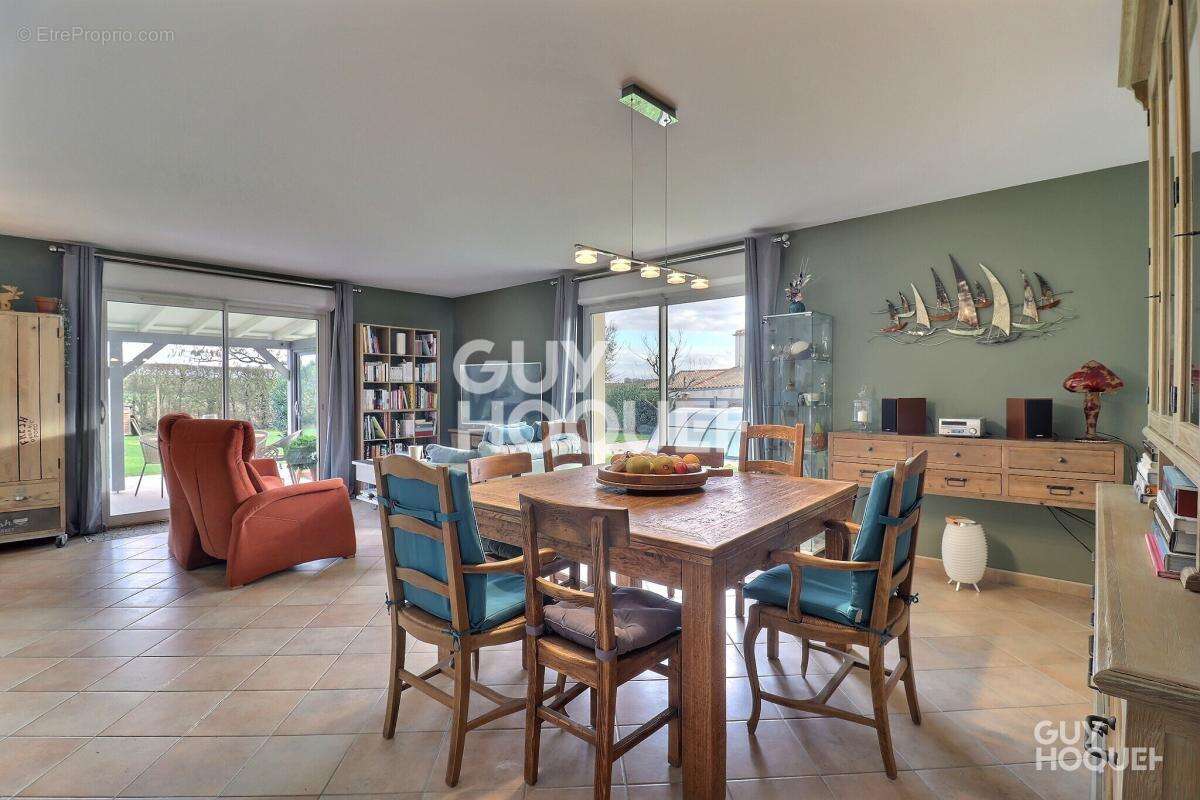 Maison à SAINT-MARD