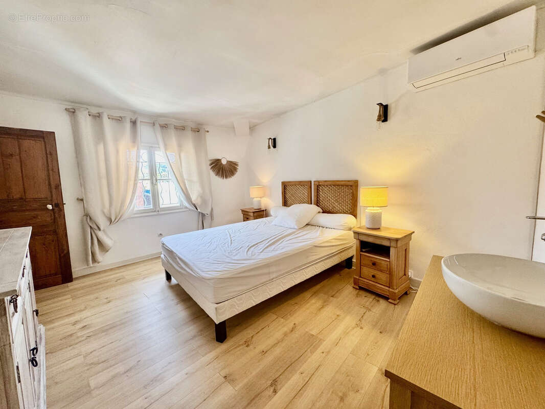 Maison à VAISON-LA-ROMAINE