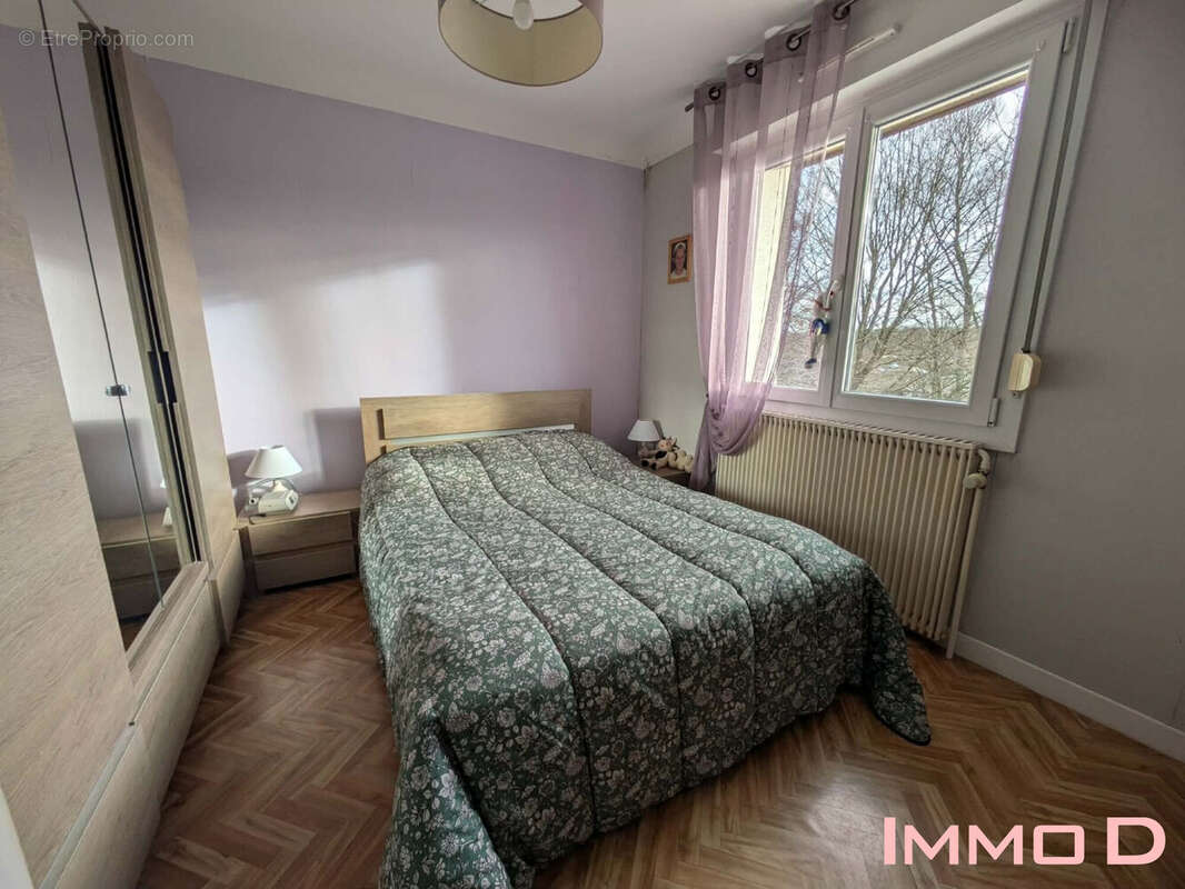 Maison à HADIGNY-LES-VERRIERES