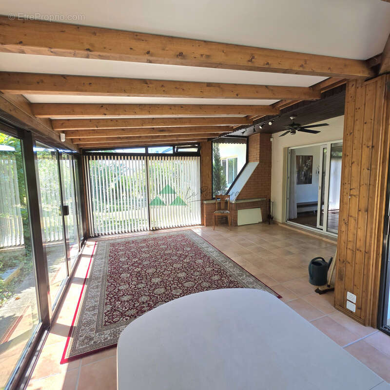 Maison familiale à fort potentiel   156 m2 avec grand terrain et vue dégagée - photo 3
