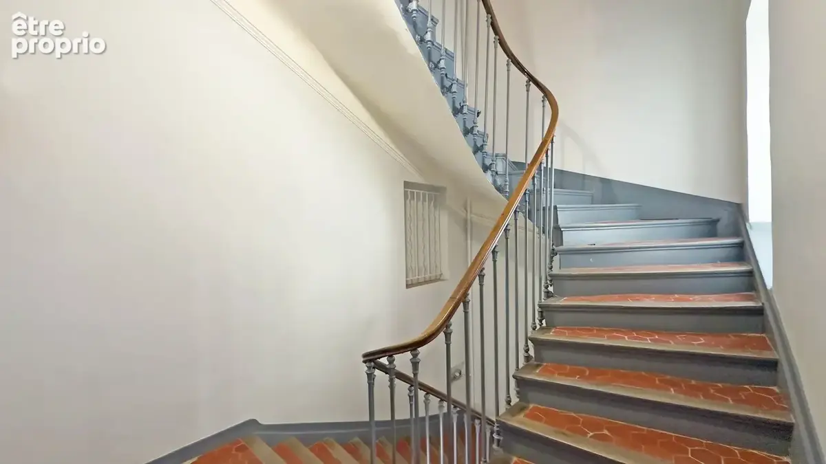 Appartement de caractère haussmannien au cœur de Hyères - photo 10