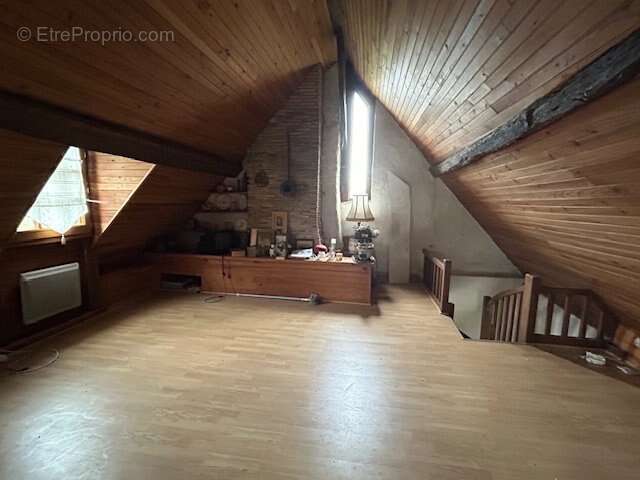 Maison à BROU