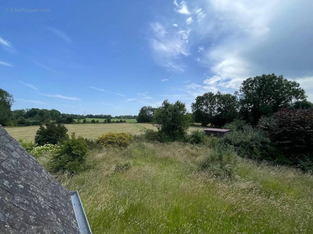 Maison à CORMEILLES