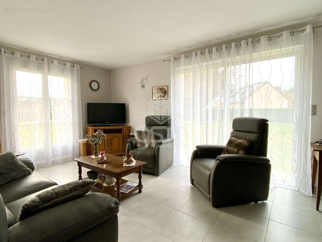 Maison à SAINT-BRANCHS