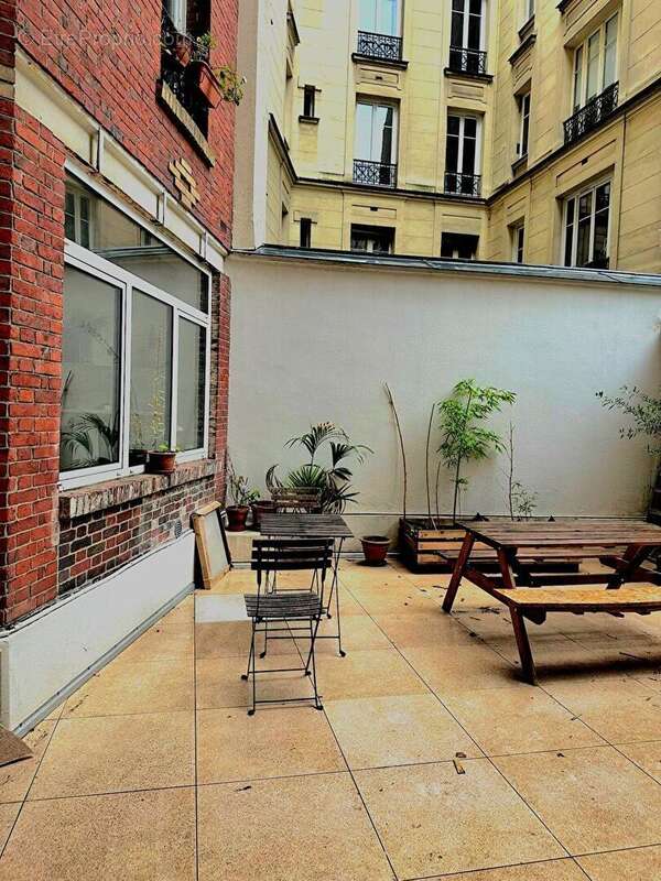 Appartement à PARIS-18E