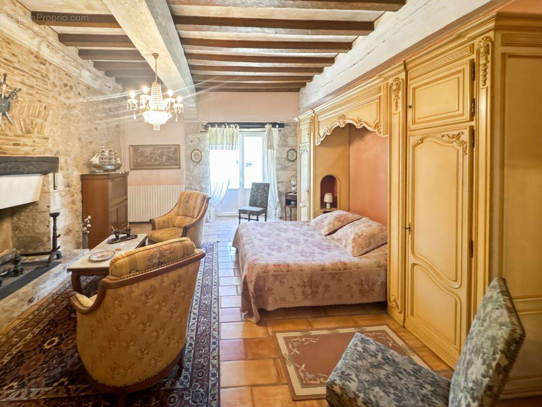Maison forte aux allures de petit chateau - photo 24