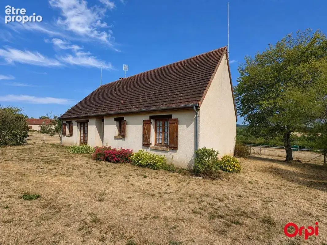 Maison à CERILLY