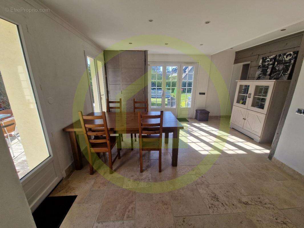 Maison à IVRY-LA-BATAILLE