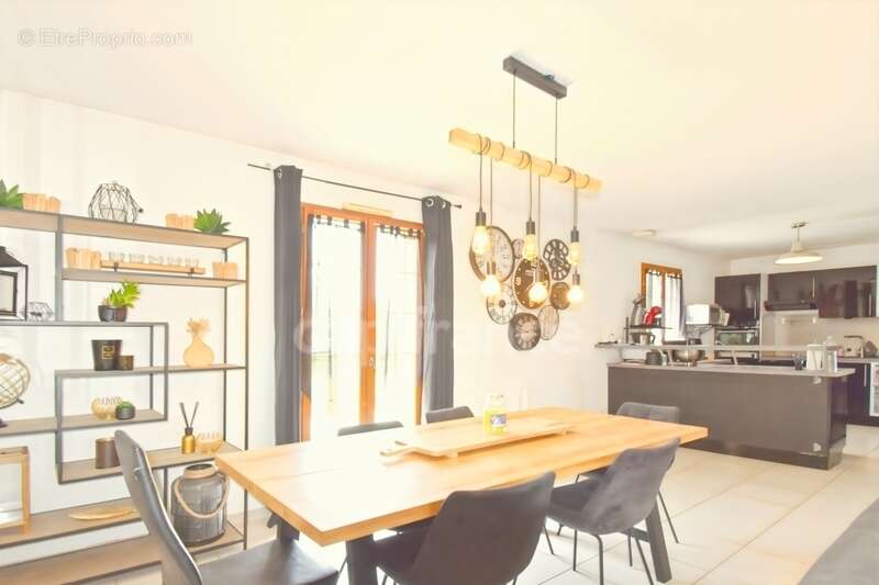 Maison à ANGERVILLE