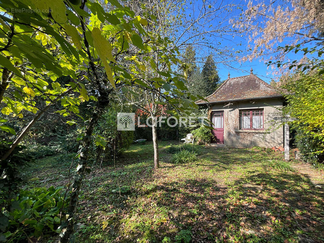 Maison à LONS-LE-SAUNIER