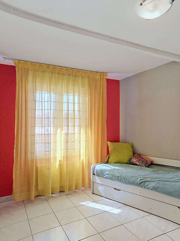 Appartement Nimes 4 pièce(s) 107.165 m2 - photo 12