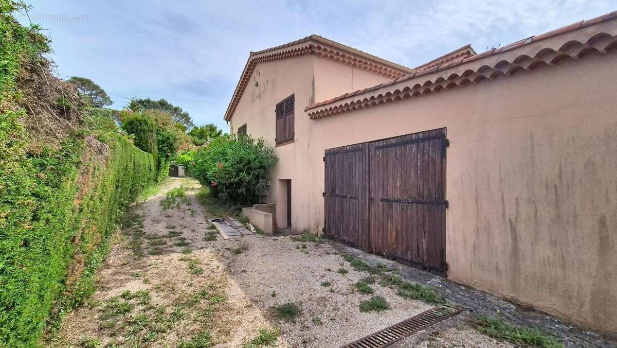 Maison à MOUGINS