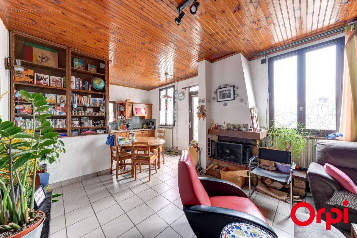 Maison à VILLEURBANNE